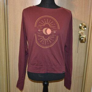 Prana Fair Trade Graphic Sun Graphic Long Sleeve Slouchy Casual Comfy Tee